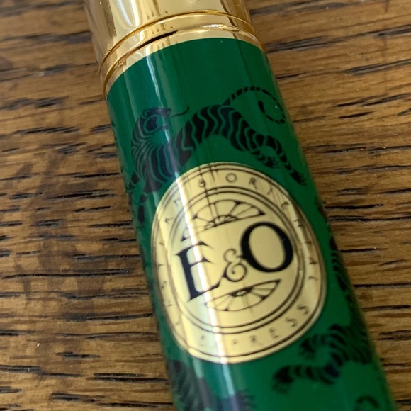 Eastern & Oriental Express Green and Gold Travel Perfume Atomizer - Picture 5 of 7